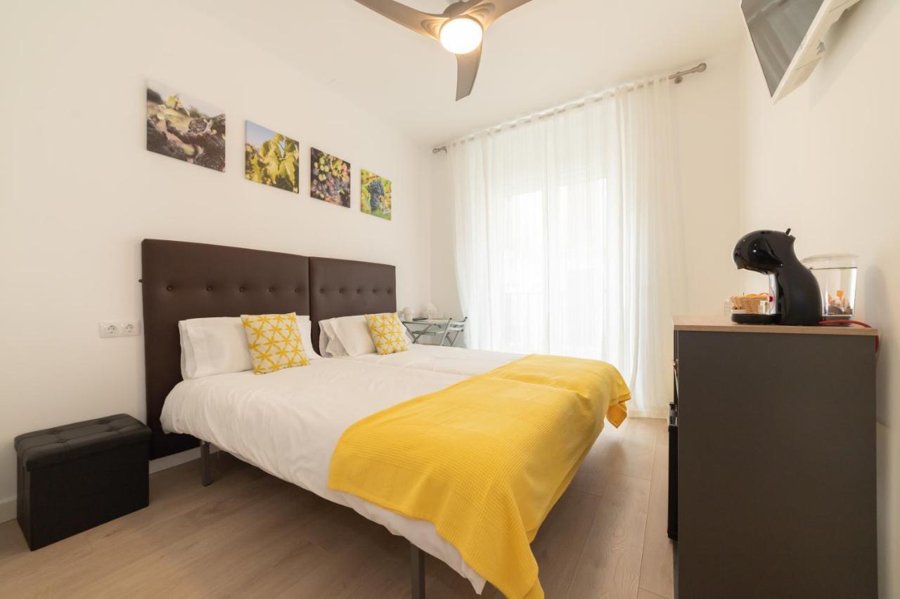 Hostal Puente De Hierro โลโกรโญ ภายนอก รูปภาพ