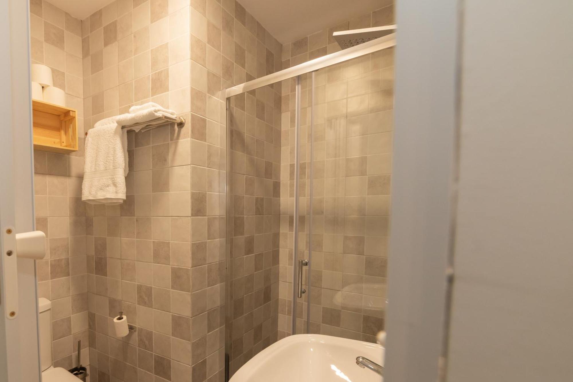 Hostal Puente De Hierro โลโกรโญ ห้อง รูปภาพ